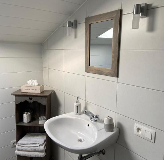 Standard room with outdoor bath, Villa Louise