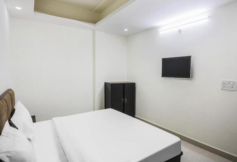 اتاق کلاسیک سه تخته, Flagship Hotel Rs