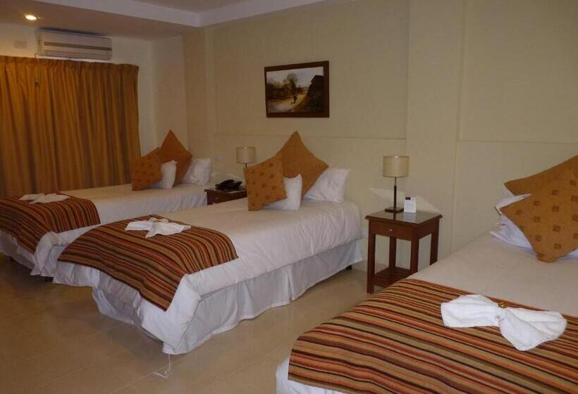 스탠다드 트리플 룸, Astur