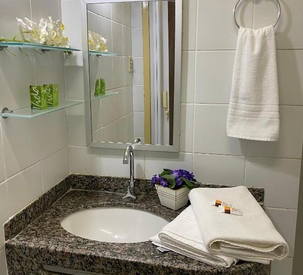 带阳台套房, Pousada Do Vale