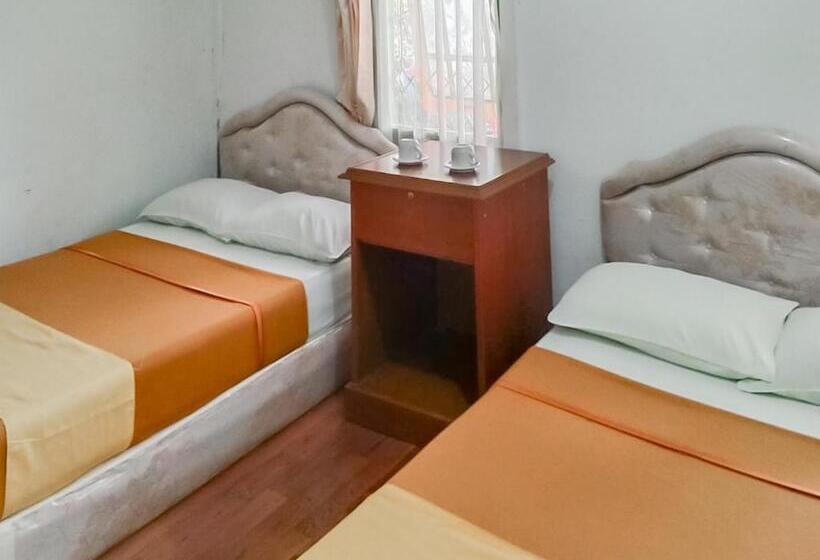 패밀리 룸, Villa Anyelir Yustik Mitra Reddoorz