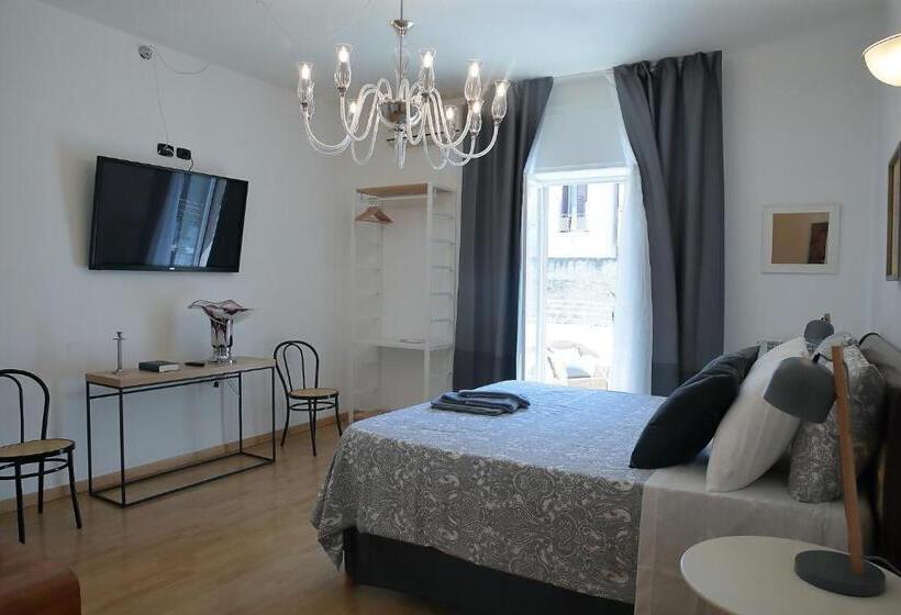 חדר סופריור, Savoia & Cavour _ Premium Signature _