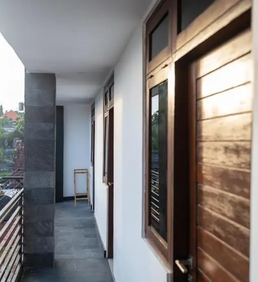 バス共有のスタンダードルーム, Surf Bali Villa
