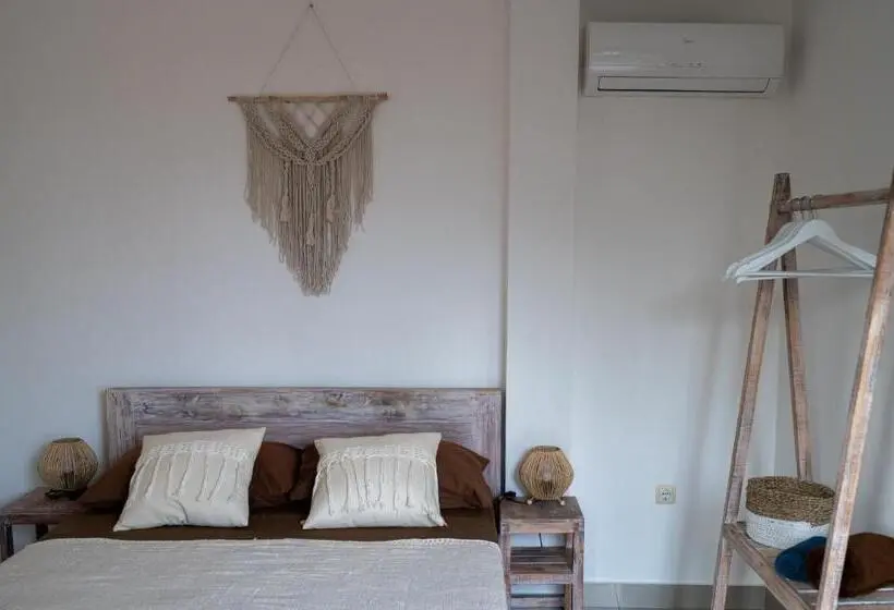 バス共有のスタンダードルーム, Surf Bali Villa