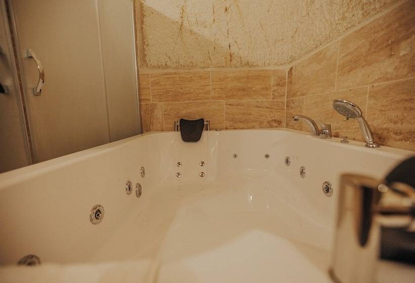 스탠다드 룸, Lagania In Cave