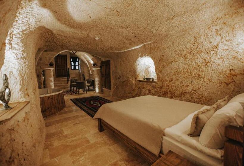 스탠다드 룸 킹사이즈 침대, Lagania In Cave