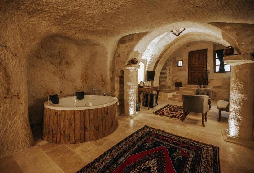 스탠다드 룸 킹사이즈 침대, Lagania In Cave