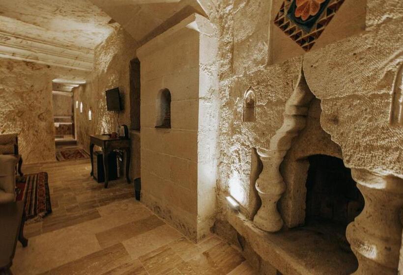 디럭스 스위트 킹 침대, Lagania In Cave