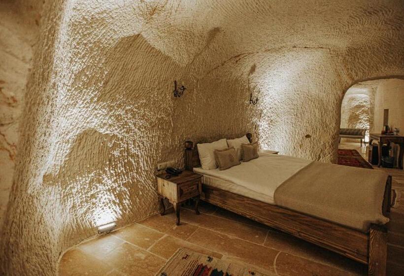 스탠다드 룸 킹사이즈 침대, Lagania In Cave