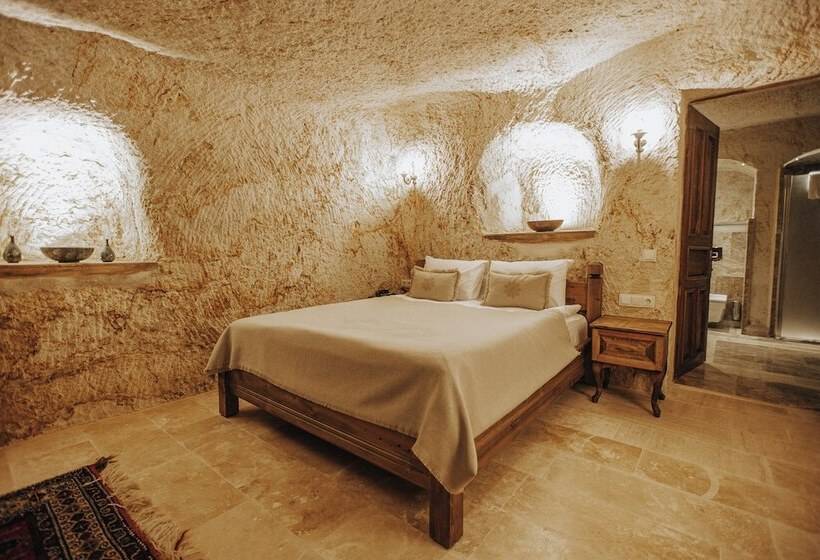스탠다드 룸 킹사이즈 침대, Lagania In Cave