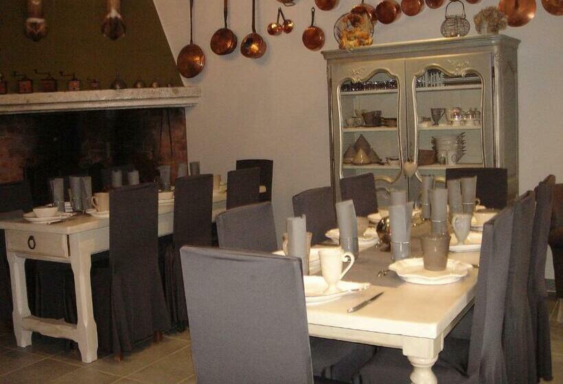 غرفة قياسية مطلّة علي الحديقة, Les Caselles De Marie