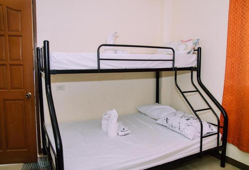 家庭工作室, Gaeas Apartments