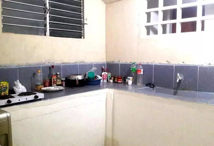 バス共有のスタンダードルーム, Gaeas Apartments