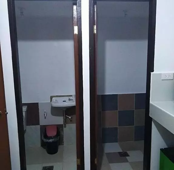 スタンダード４人部屋, Gaeas Apartments
