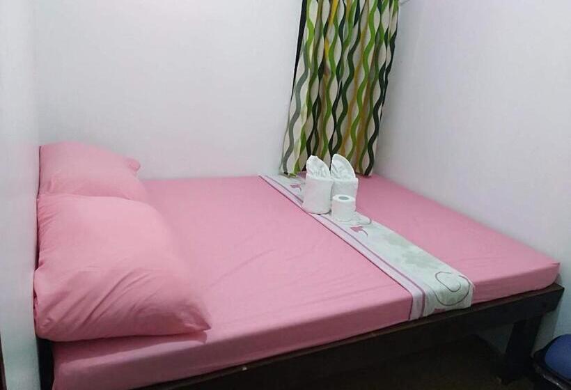 四人标准间, Gaeas Apartments