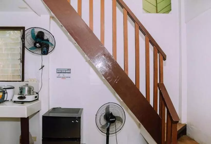 バルコニー付き１ベッドルームアパートメント, Gaeas Apartments