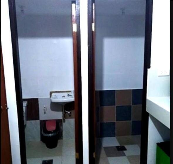 四人标准间, Gaeas Apartments