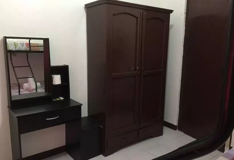 ファミリーステューディオ, Gaeas Apartments