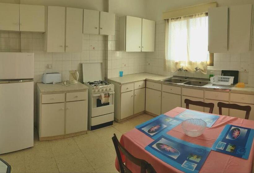 آپارتمان 1 خوابه, Georgia Apartments