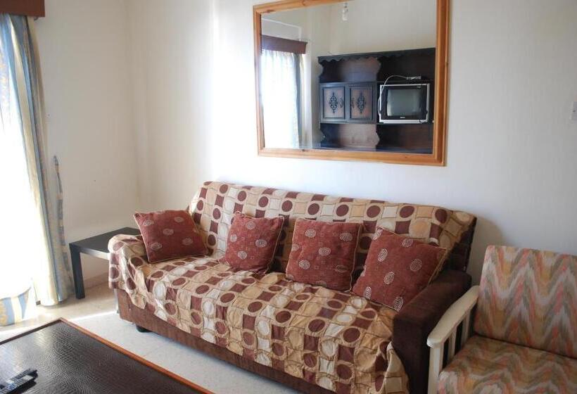 آپارتمان 1 خوابه با چشم‌انداز دریا, Georgia Apartments