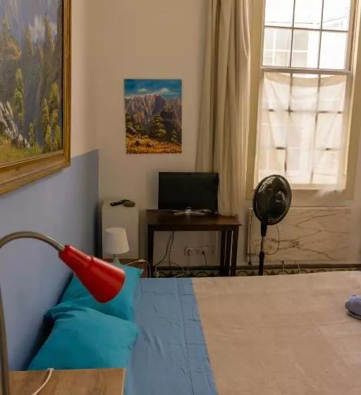 اتاق خانوادگی با سرویس بهداشتی مشترک, Hostel Albergue La Casa Encantada