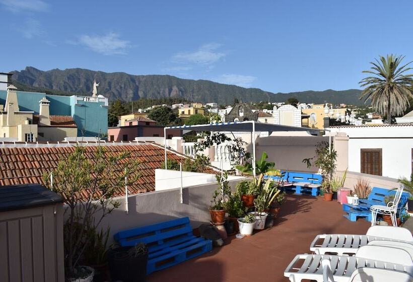 تختخواب در اتاق مشترک, Hostel Albergue La Casa Encantada