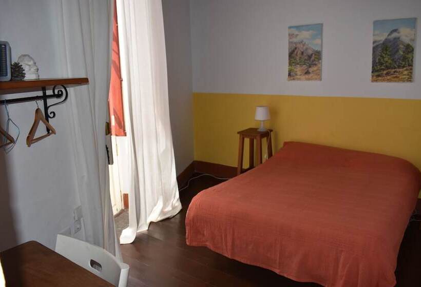 اتاق استاندارد, Hostel Albergue La Casa Encantada
