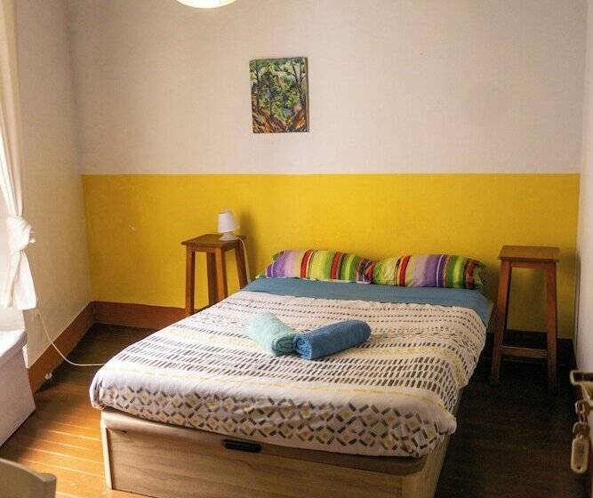 اتاق استاندارد, Hostel Albergue La Casa Encantada