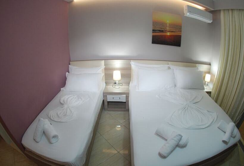 חדר דלוקס לשלושה עם נו לים, Divers