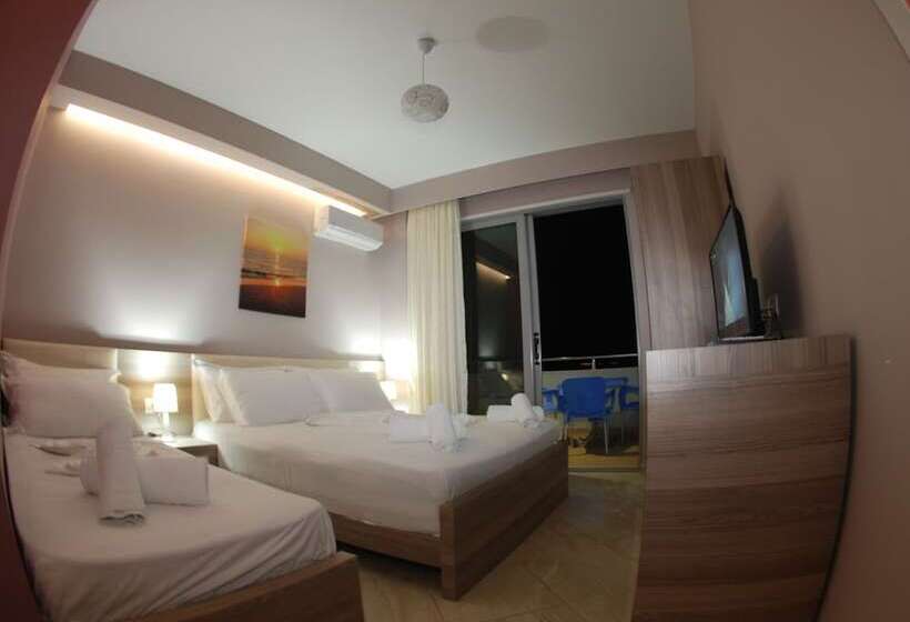 חדר דלוקס לשלושה עם נו לים, Divers