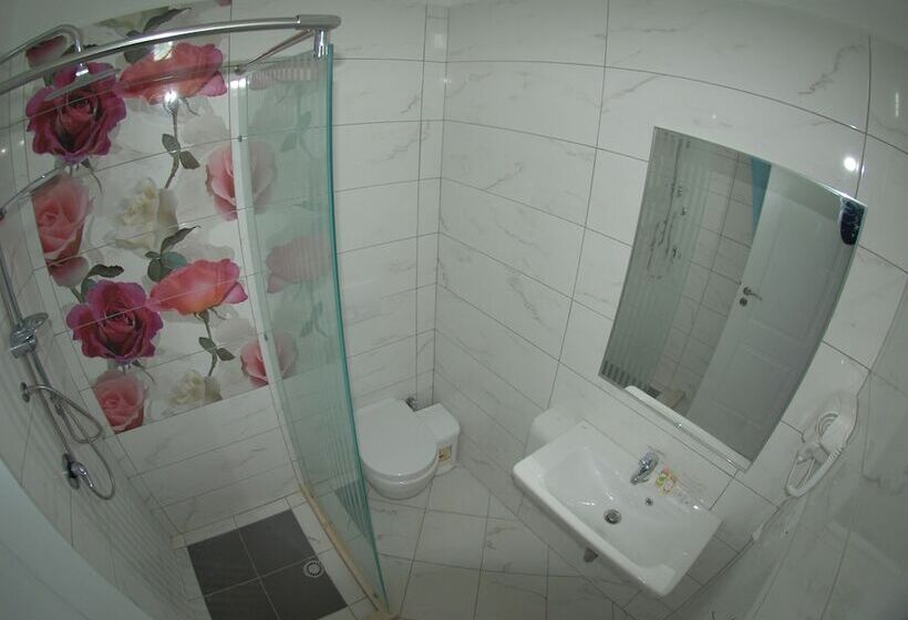 חדר סטנדרט לארבעה נוף לים, Divers