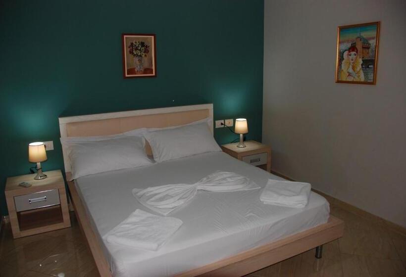 סוויטת 2 חדרי שינה, Divers