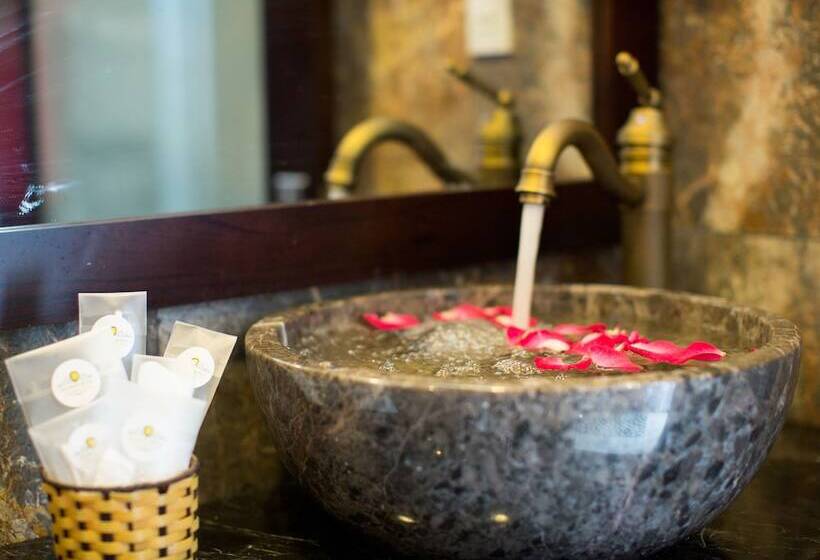 اتاق استاندارد با بالکن, Hawal Boutique Villa Hoi An