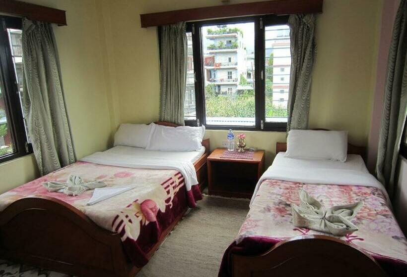اتاق استاندارد با چشمانداز کوهستان, New Annapurna Guest House