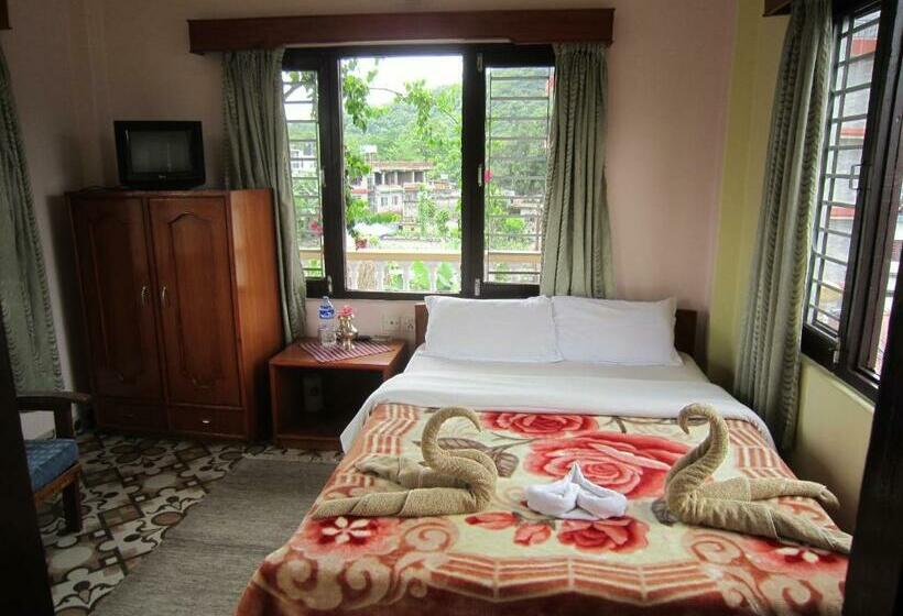 اتاق استاندارد با چشمانداز کوهستان, New Annapurna Guest House