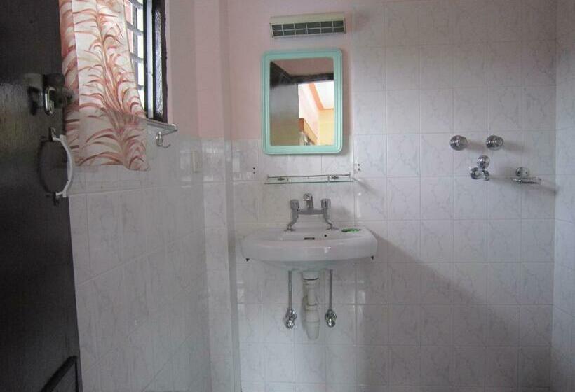 اتاق استاندارد با چشمانداز کوهستان, New Annapurna Guest House