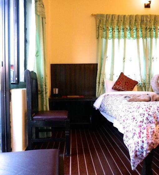اتاق لوکس با چشمانداز, New Annapurna Guest House