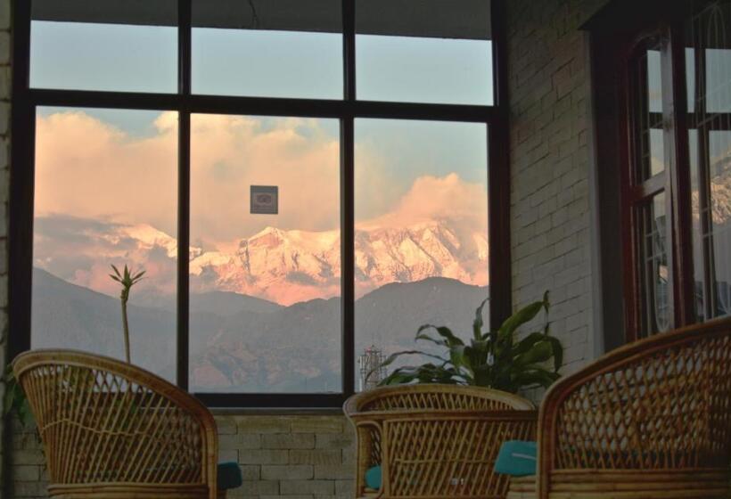 اتاق لوکس با چشمانداز, New Annapurna Guest House