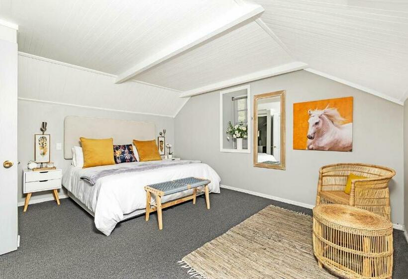 Номер Стандарт, La Montagne Lodge