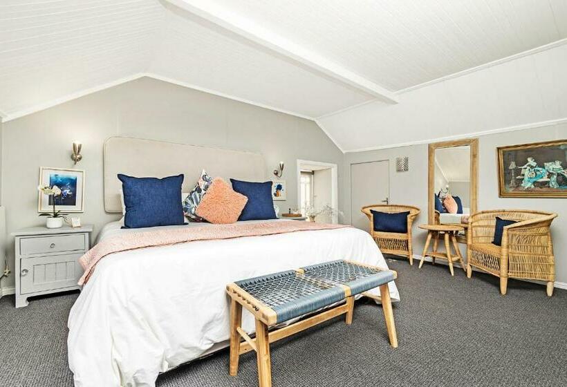 Номер Стандарт, La Montagne Lodge