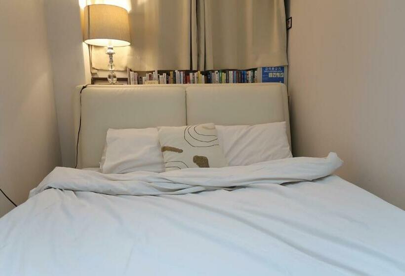 スタンダードルーム, Andong Poonggyung Hostel N Library