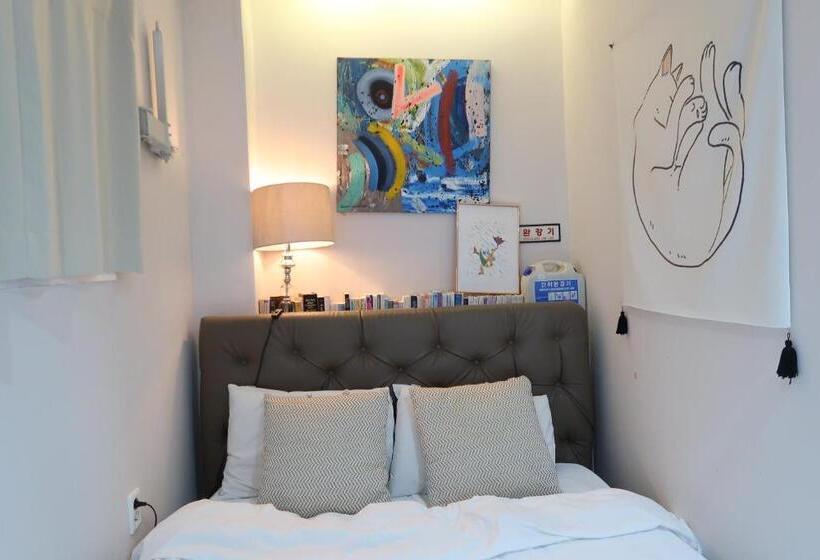 スーペリアールーム, Andong Poonggyung Hostel N Library