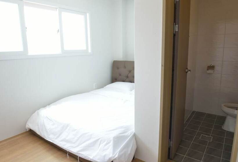 スタンダードルーム, Andong Poonggyung Hostel N Library