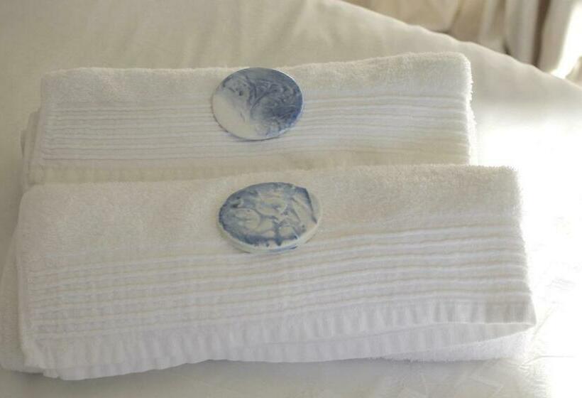 스탠다드 룸, John Bauer Pottery Studio