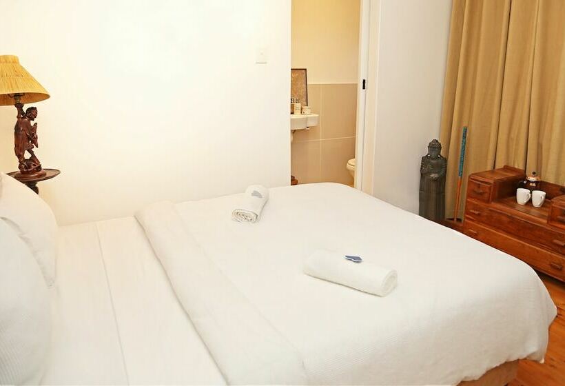 스탠다드 룸, John Bauer Pottery Studio