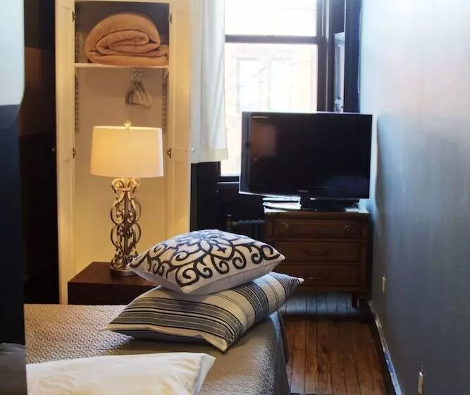 اتاق استاندارد, The Melva Inn Harlem