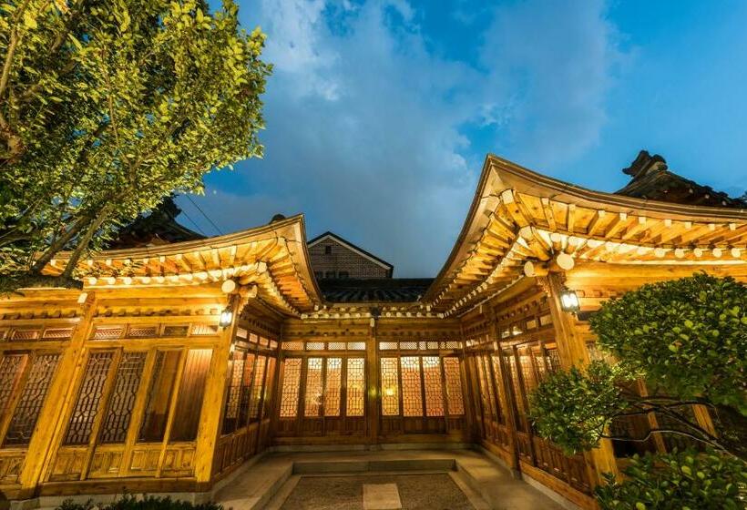 سوئیت 2 خوابه, Bonum 1957 Hanok And Boutique