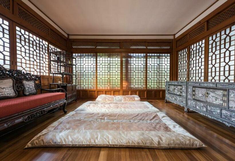 سوئیت 2 خوابه, Bonum 1957 Hanok And Boutique