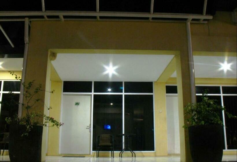 Номер Deluxe, Cengkareng Transit