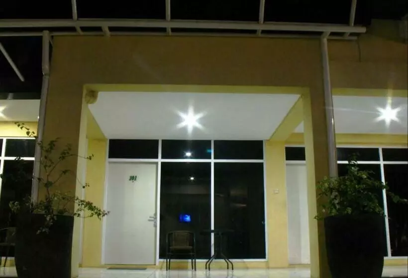 デラックスルーム, Cengkareng Transit